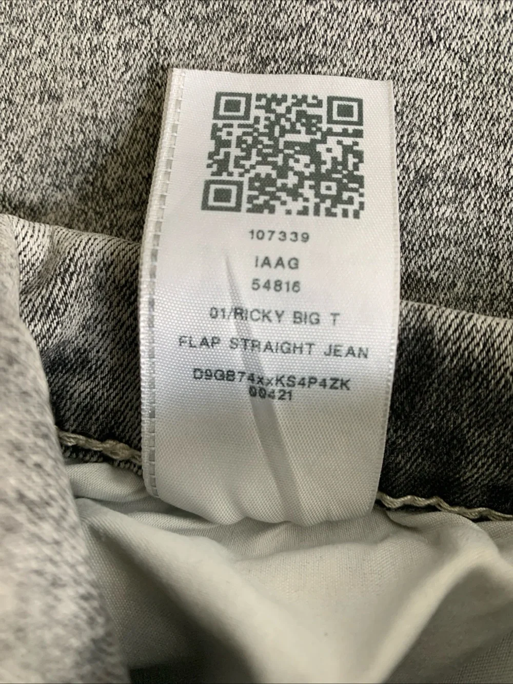 True Religion Ricky Big T flap straight size 33 gray jeans